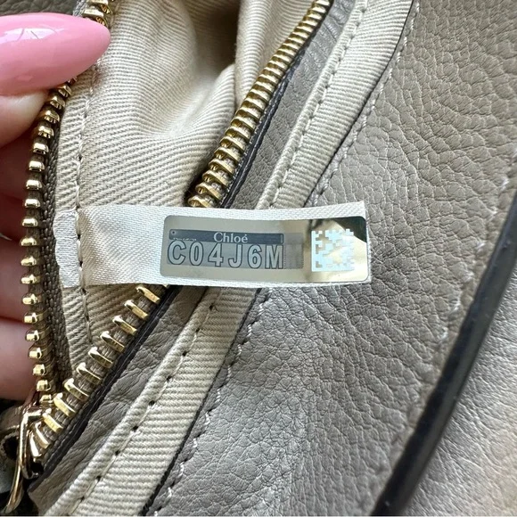 Chloe women backpack Authentic Retail 1850$ !!! - www  display picture 1